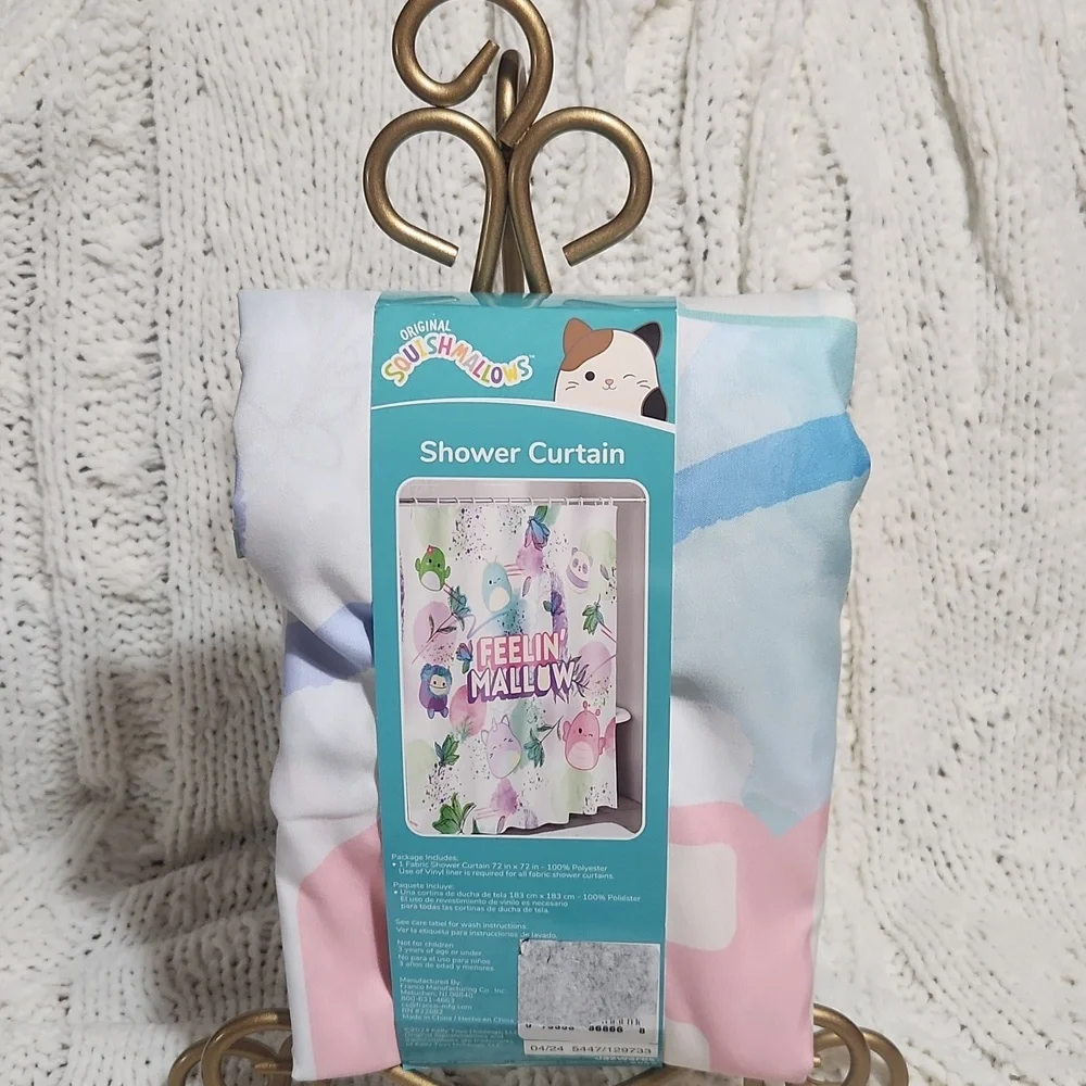 SQUISHMALLOWS shower Curtain